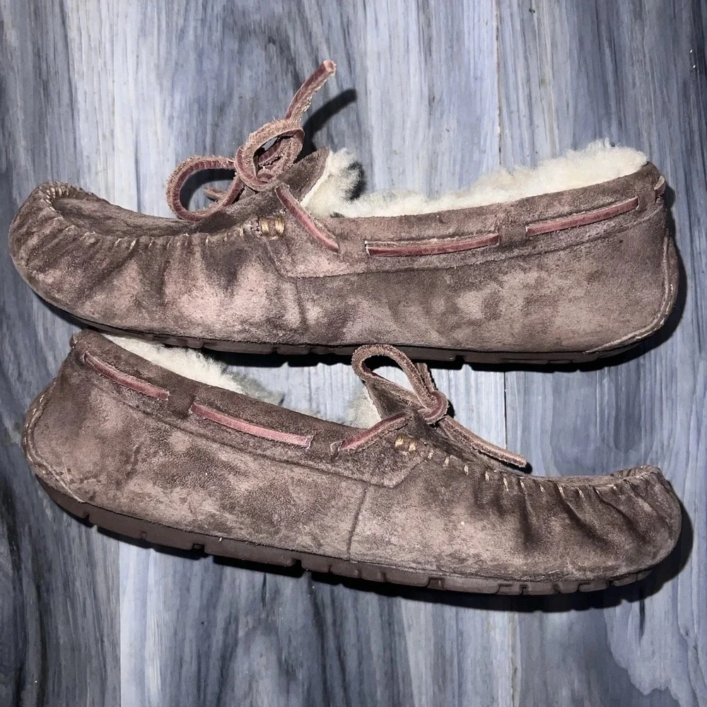 UGG Olsen Suede Sheepskin Loafer Mocs Size Womens 7 Slip On Slipper Brown